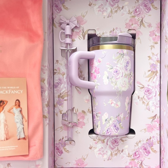 Stanley x love shack fancy Floral Lavender Tumbler - Picture 2 of 2